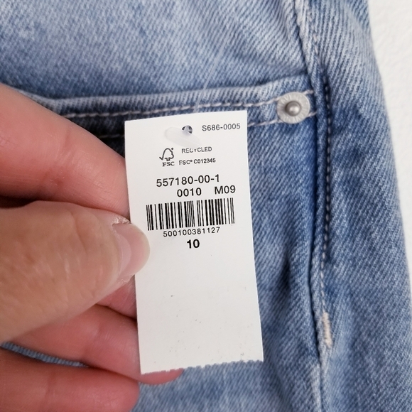 Old Navy #557180 High-Waisted Cut-Off Jean Bermuda Shorts for Girls NWT - Picture 4 of 12